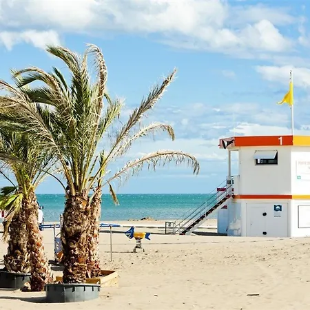 T2 Climatise Avec Balcon, Parking Prive, 4 Couchages, Centre Narbonne-plage, Proche - Fr-1-409-65
